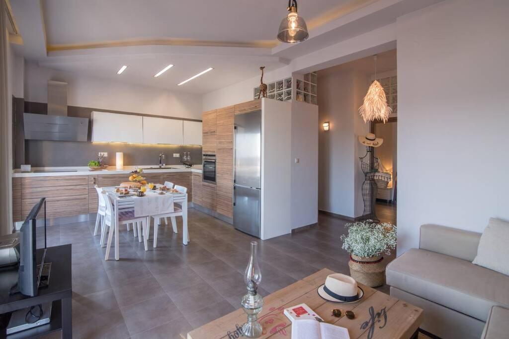Ioanna Bayview Luxury Apartment Ierápetra Eksteriør billede